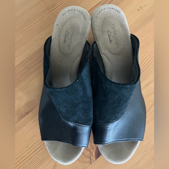 Clarks Collection Lafley Wave Wedge Sandal Woman’s Size 8 Ultimate Comfort Suede - Picture 7 of 9